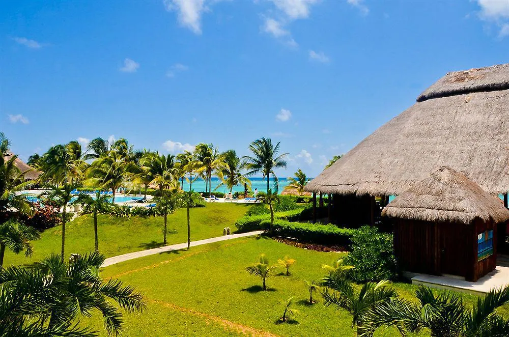 Akumal Bay Beach & Wellness Resort Mexico
