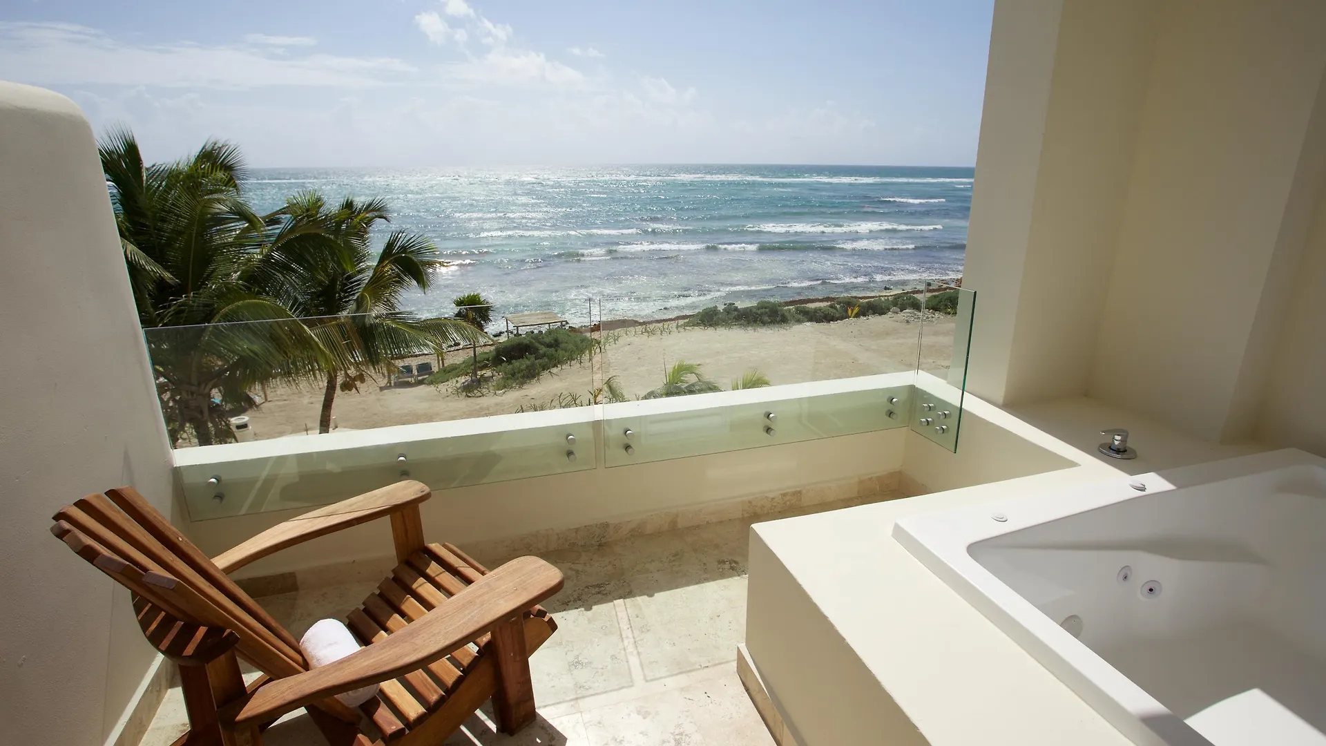 Akumal Bay Beach & Wellness Resort