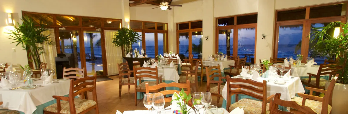 Akumal Bay Beach & Wellness Resort 3*,  Mexico