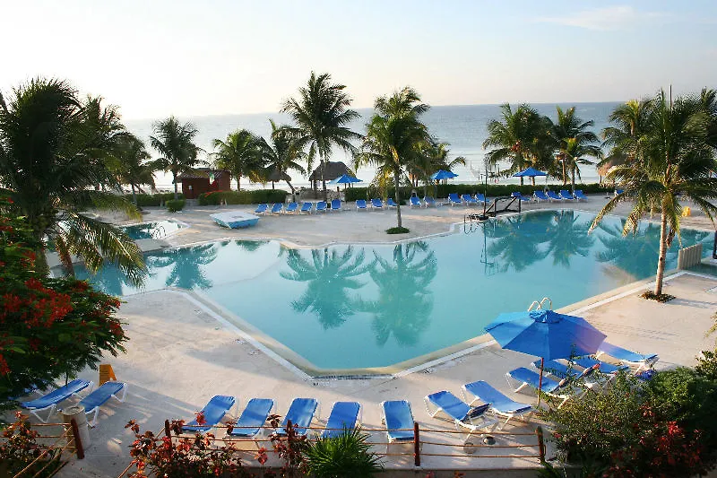 Akumal Bay Beach & Wellness Resort