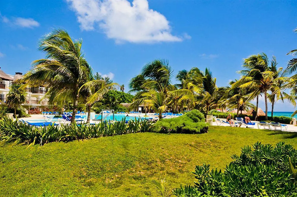 Akumal Bay Beach & Wellness Resort