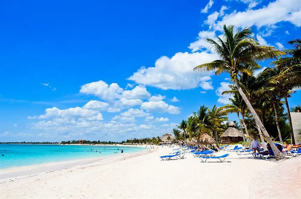 Akumal Bay Beach & Wellness Resort